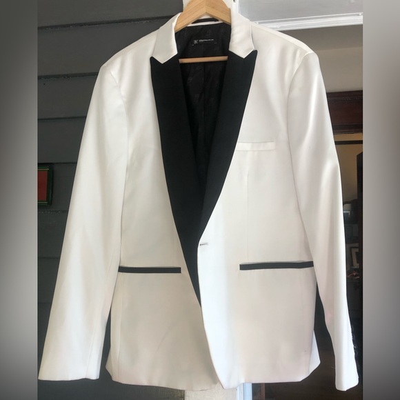 INC International white satin smoking jacket NWOT